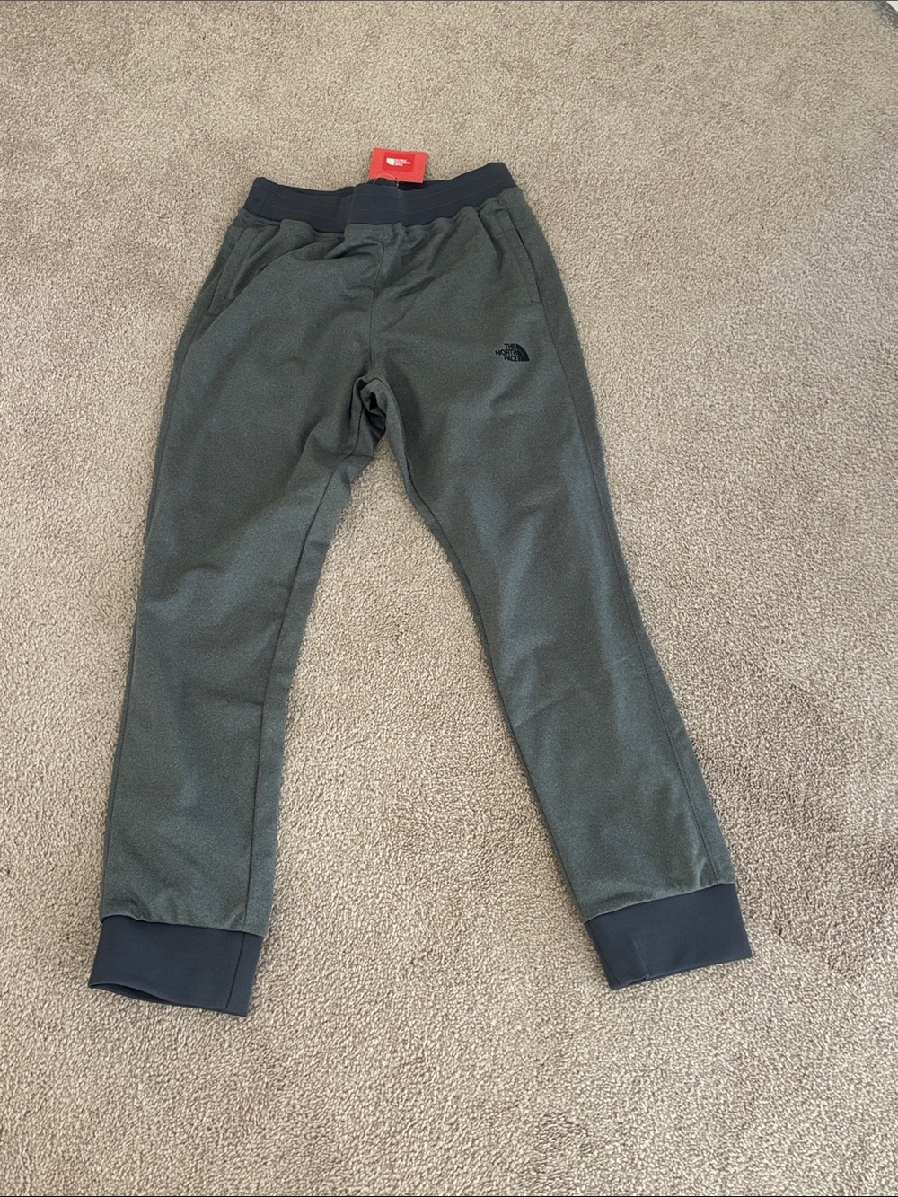 NEW: The North Face Kids (unisex) Grey Jogger